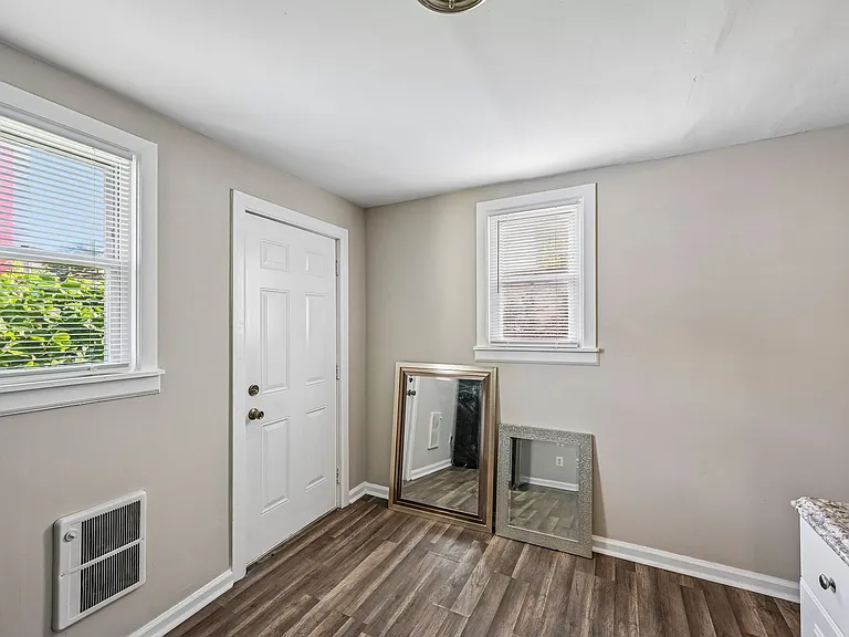 4133 Brown St #1 — Photo 16