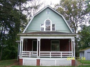 14 Point Pl, New Castle, PA 16105