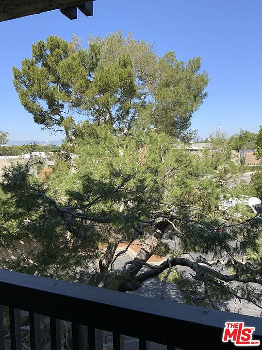 1st image of 3205 Raintree Cir