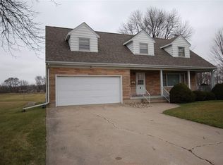 1004 1st Ave W, Dyersville, IA 52040