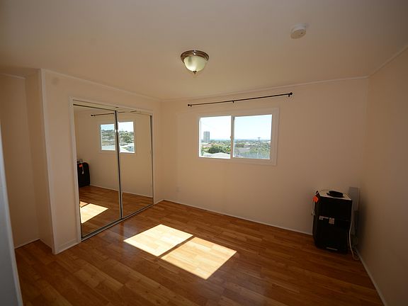 4th image of 1321 Ekaha Ave #3