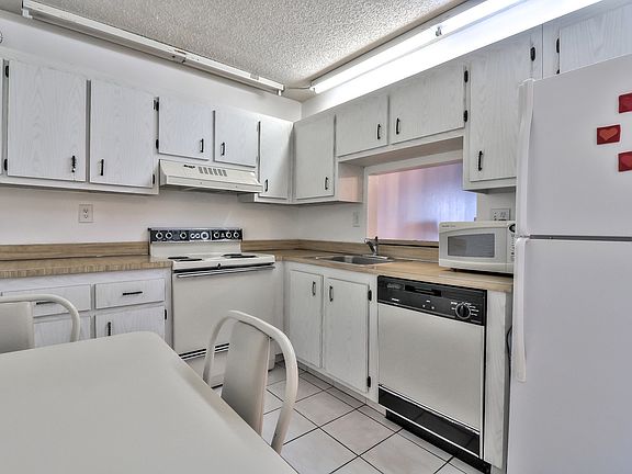 4th image of 1830 SW 81st Ave APT 4308