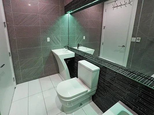 Rented by Cyberapts Management | media 43