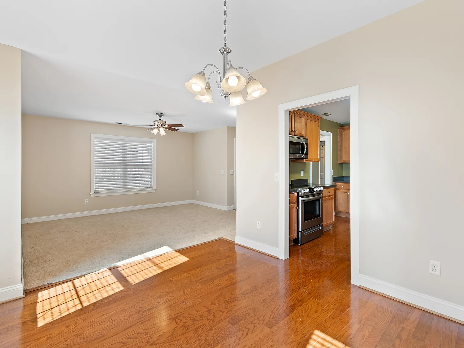 4 bed, 2001 sqft, $2,300 — Photo 1