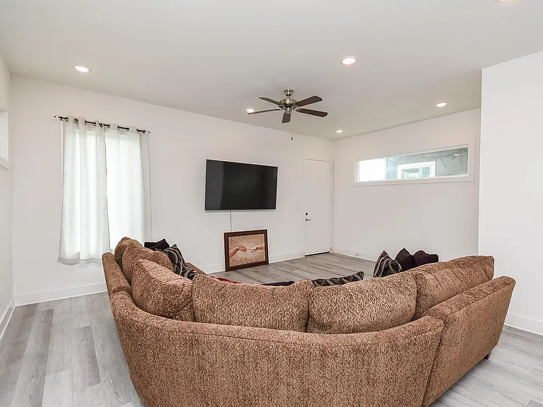 9625 Habitat St — Photo 11