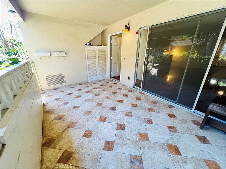 471 W Duarte Rd #110 — Photo 21
