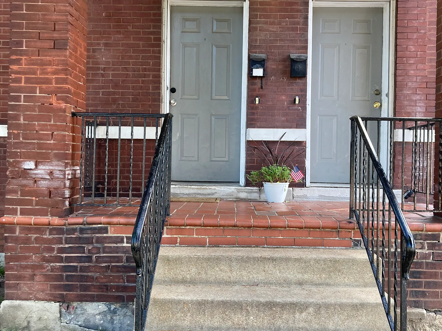 2 bed, 1150 sqft, $1,050 — Photo 2