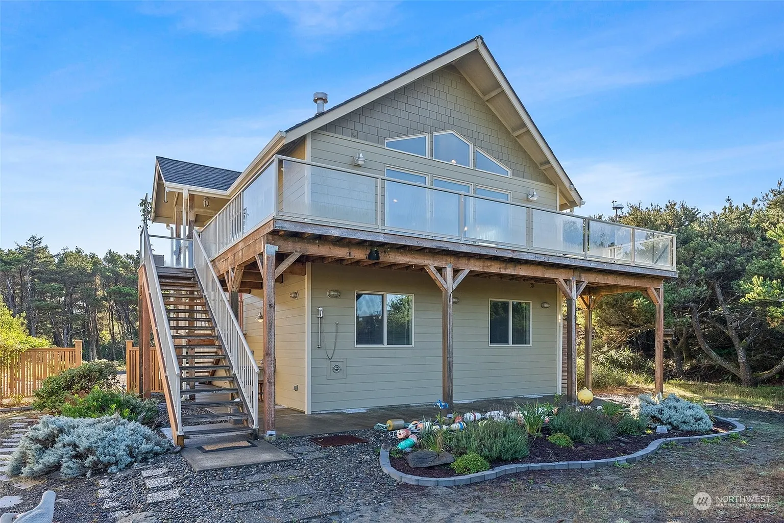 555 S Gold Street photo 1