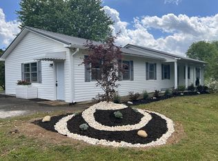 104 Carter St, Sweetwater, TN 37874