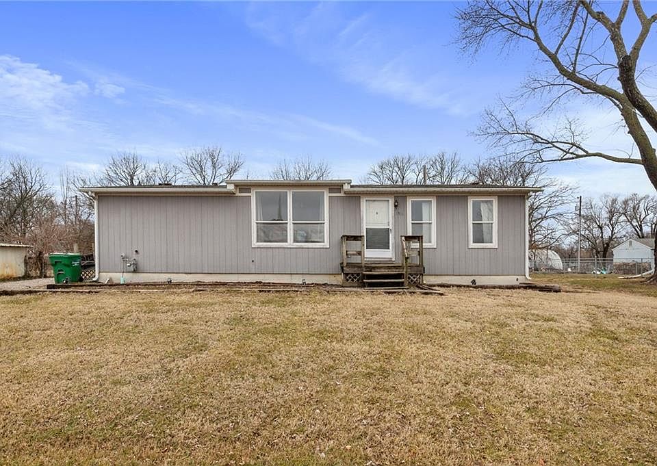 1936 S 4th St, Amoret, MO 64722 Zillow