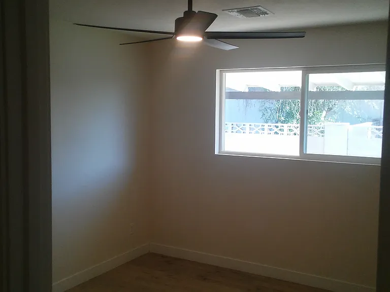 1237 E La Jolla Dr #3 — Photo 6