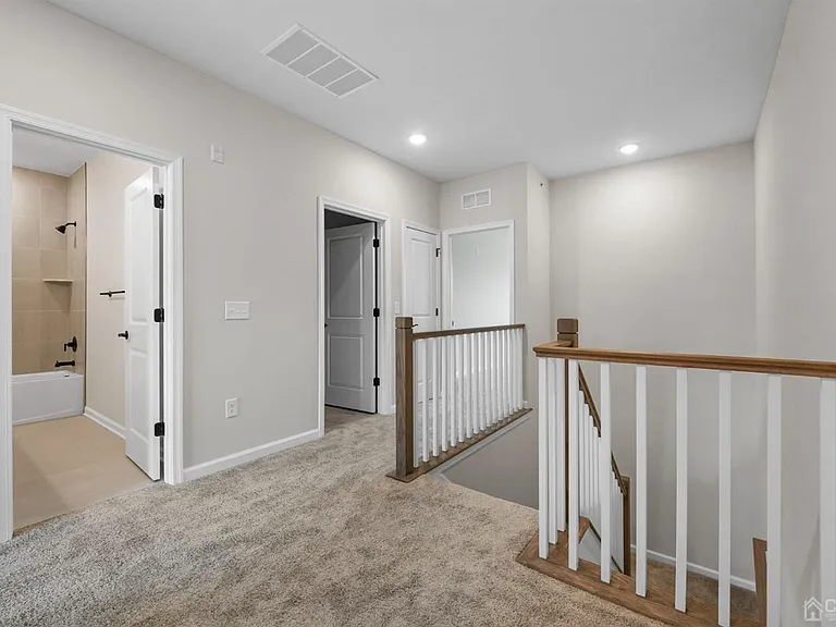 206 Lyla Ln — Photo 9