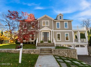 2 Halsey Dr, Old Greenwich, CT 06870