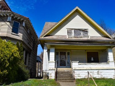 4117 West Broadway, Louisville, KY, 40211