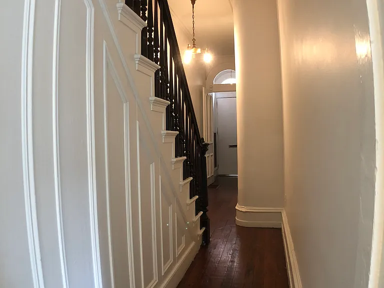 120 N Lambert St — Photo 7