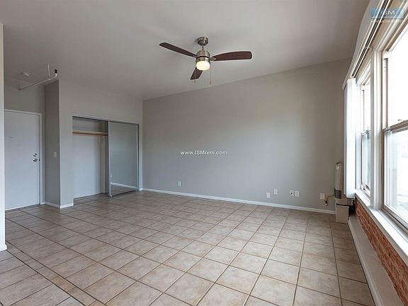 5th image of 257 S Kenmore Ave APT 108
