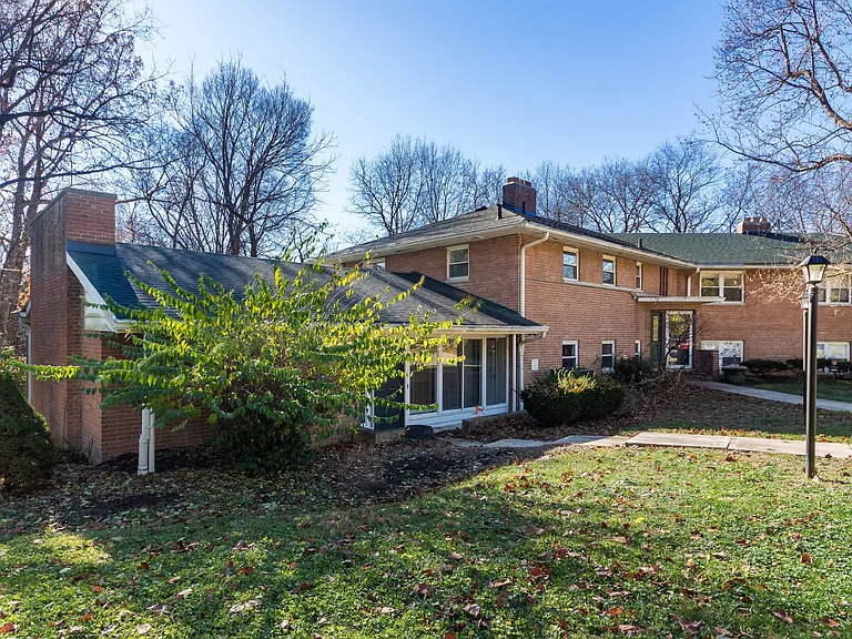 2591 Charing Rd #E — Photo 41