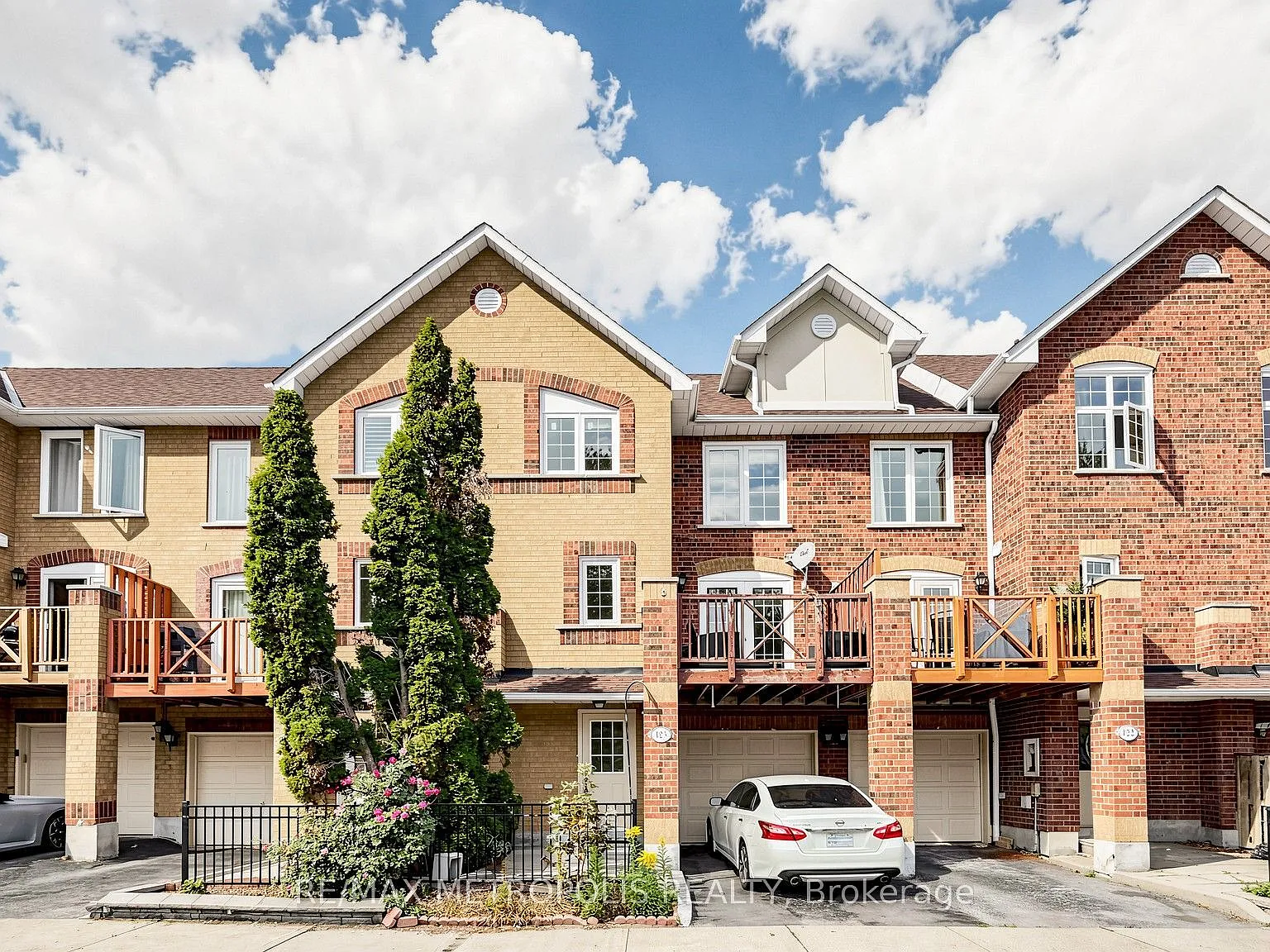 3 bed, $2,750 — Photo 1