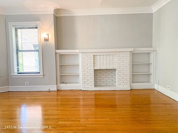 3rd image of 1455 W Summerdale Ave #1457-3