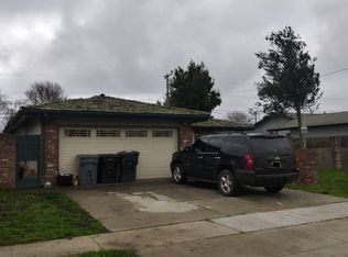 741 Saint Ann Dr, Salinas, CA 93901