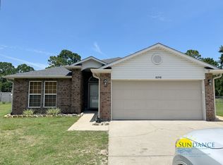8298 Mercado St, Navarre, FL 32566