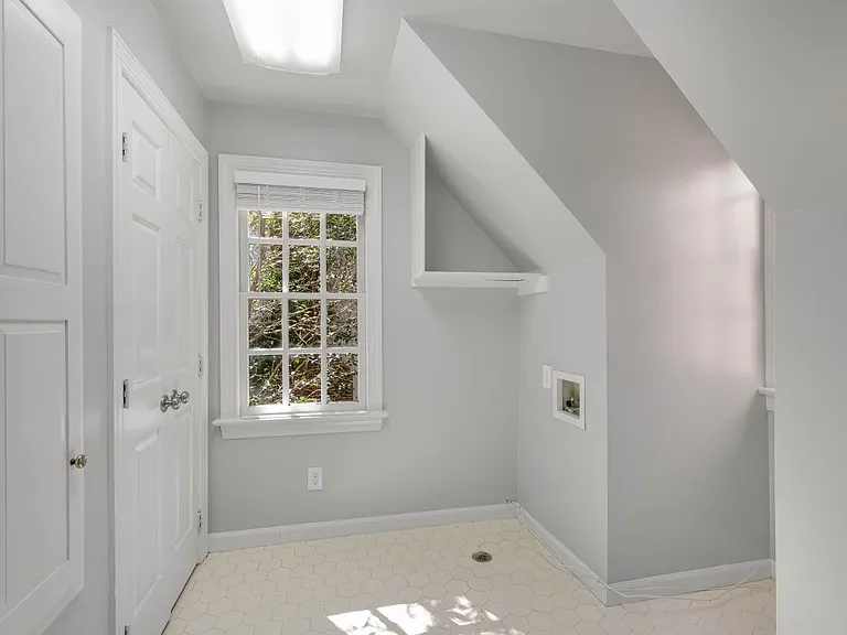 1212 Weldon Pl — Photo 30
