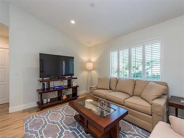 737 Neapolitan Way, Naples, FL 34103