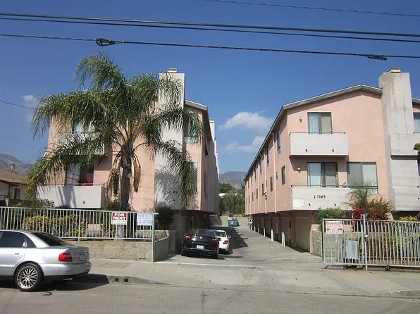 13169 Foothill Blvd #0, Sylmar, CA 91342