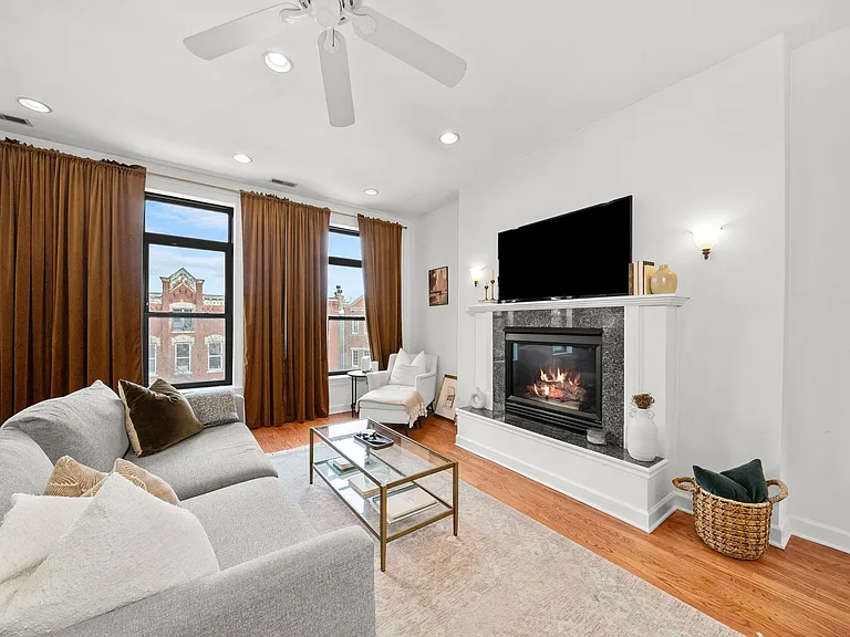 1434 N Bosworth Ave — Photo 43