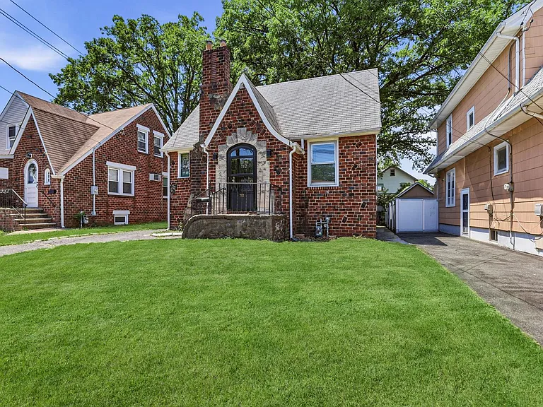 712 Sheridan Ave — Photo 27
