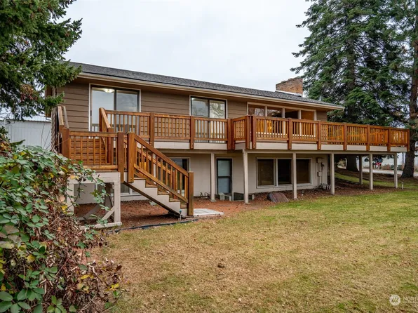 319 34th Street NW, East Wenatchee, WA 98802