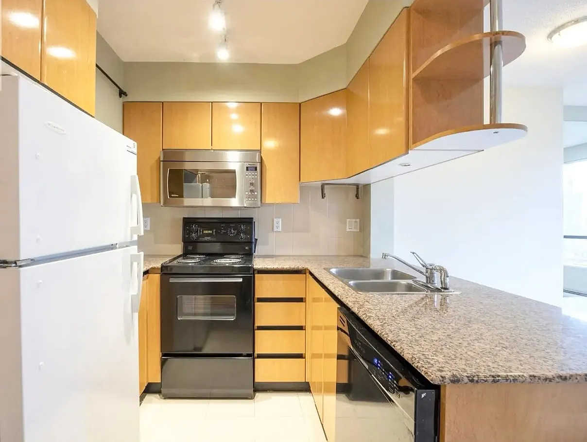 1 bed, 606 sqft, $2,490 — Photo 3