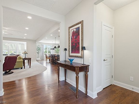 5th image of 38475 Kingsbury Dr