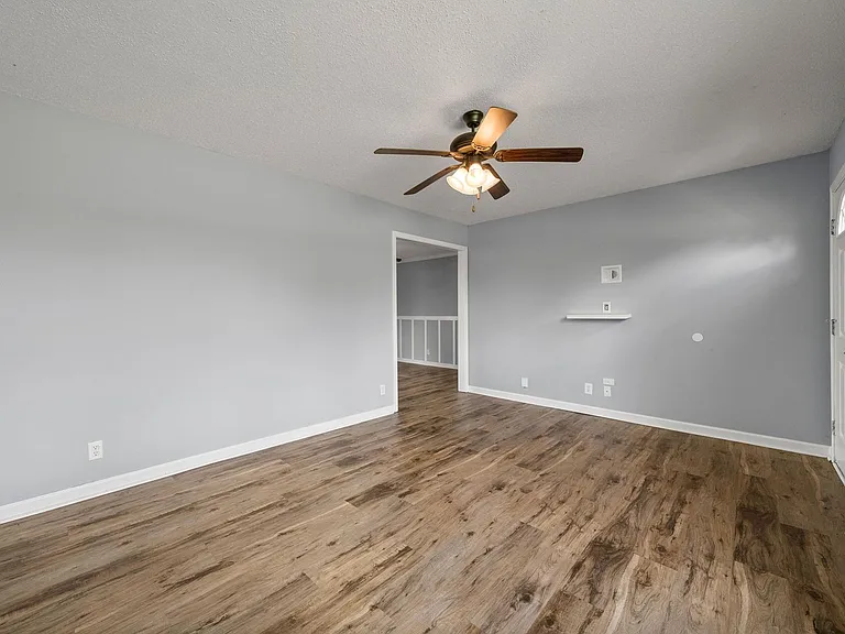 167 Taft Dr — Photo 6