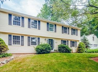 22 Juniper St, Wenham, MA 01984