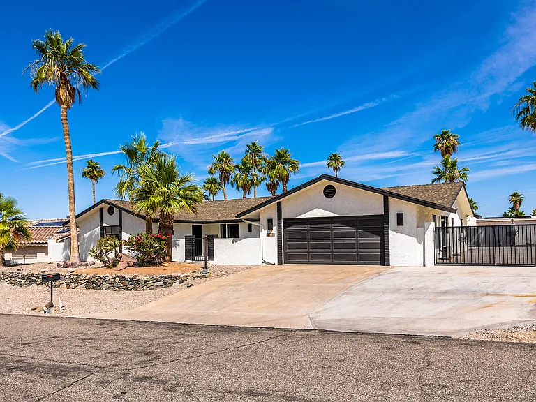 2355 Souchak Dr — Photo 9
