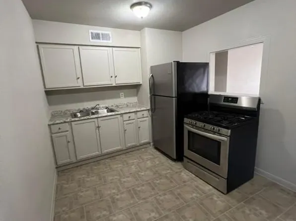 5701 Lockwood Dr, Houston, TX