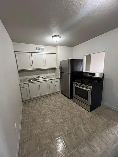 5701 Lockwood Dr Photo 1