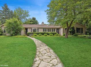 425 E Blodgett Ave, Lake Bluff, IL 60044