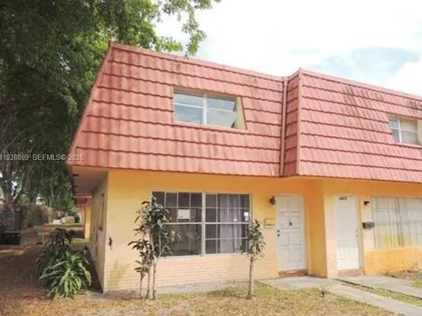 5407 NW 27th St #D2, Fort Lauderdale, FL 33313