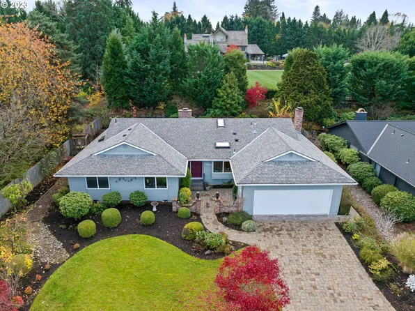 8620 SW Laurel Leaf Ln, Portland, OR 97225