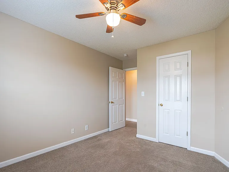 511 Potomac Dr — Photo 13