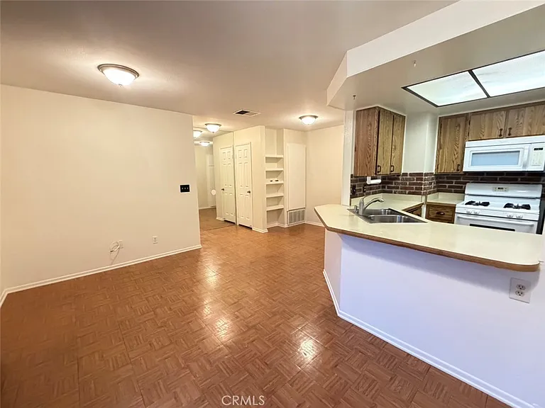 12394 Rock Springs Ct — Photo 31