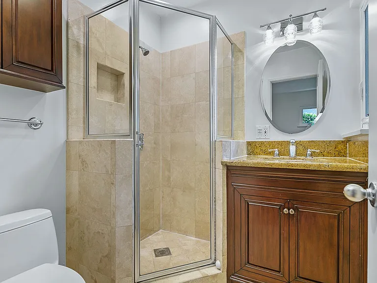 1325 Lomay Pl — Photo 12