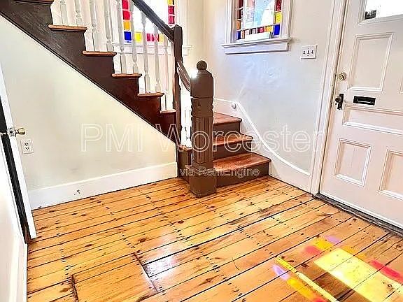 3rd image of 28 Wayne St