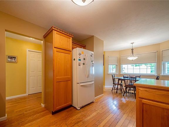 5th image of 5301 Stonington Dr