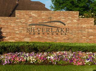 3306 Spring Landing Ln, Pearland, TX 77584