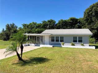 1239 Pinecrest St, North Fort Myers, FL 33903