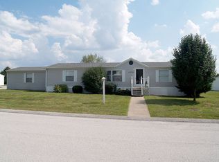 2698 S Springfield Farms Blvd, Brookline, MO 65619