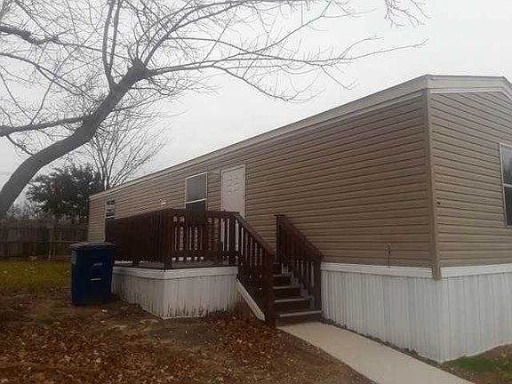 2nd image of 1213 Leafwood Dr